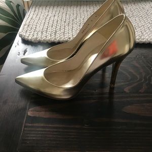 Gold Metallic Shoes Size 8